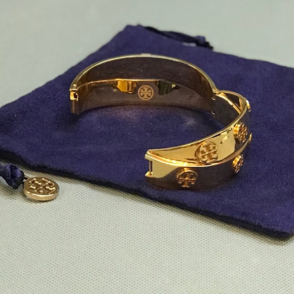 Tory Burch Double Wrap Logo Stud Bracelet - Picture 2 of 2